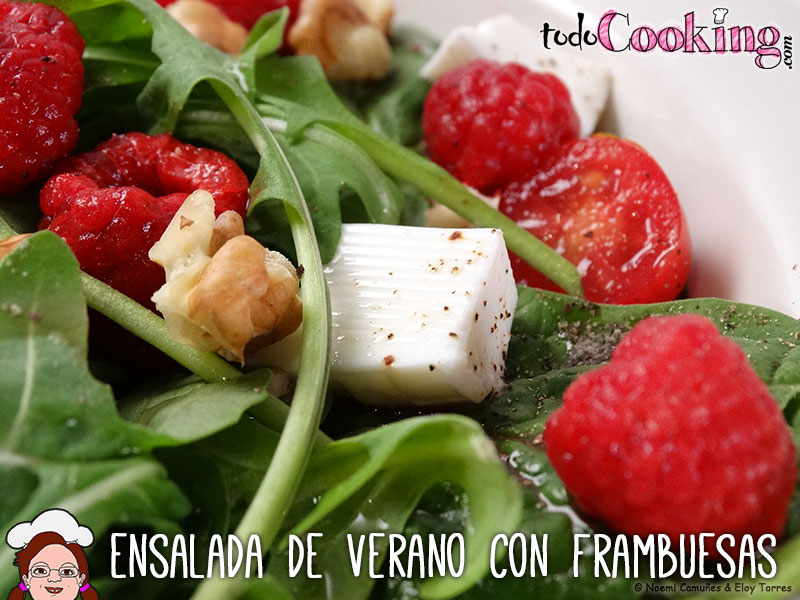 Ensalada de verano con frambuesas
