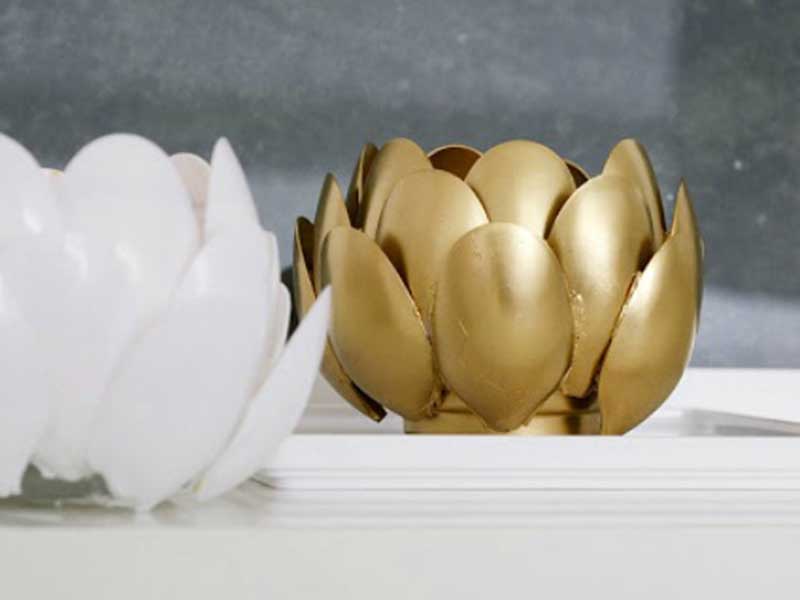 farolillos-con-viejas-cucharas-unapizcadehogar