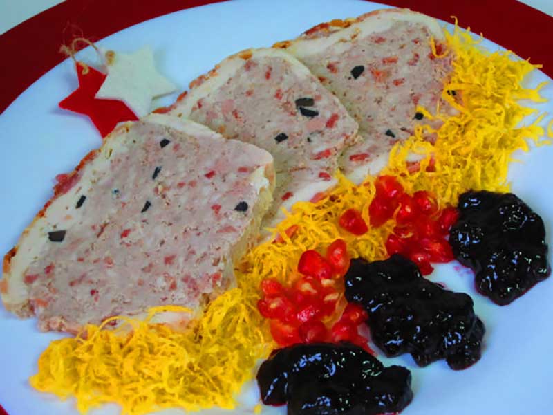 pastel-pollo-trufado-navidad recetas de pollo y pavo