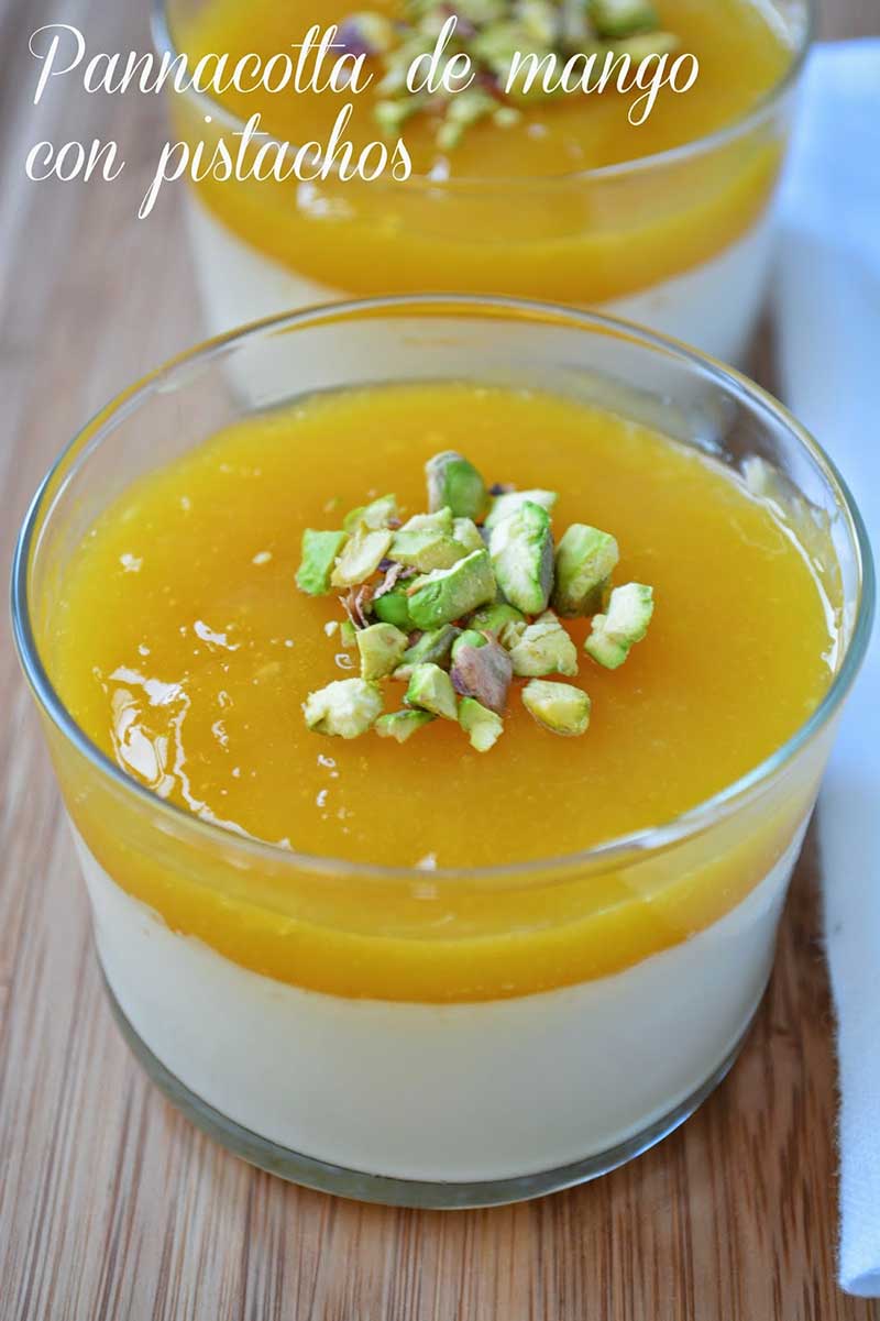 ##Pannacotta-mango-pistachos